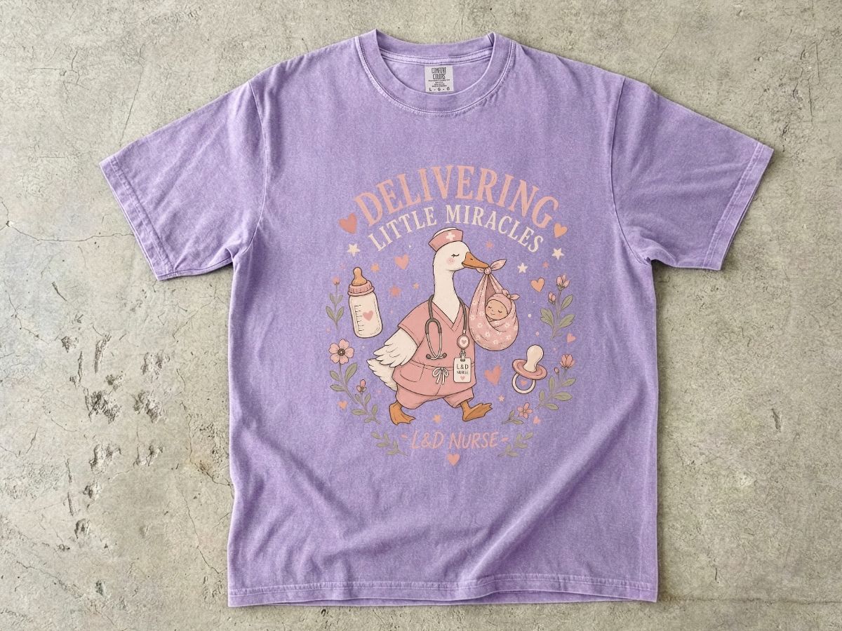Delivering Miracle Duck Nurse T-Shirt – New Mom & Labor Delivery Nurse Gift
