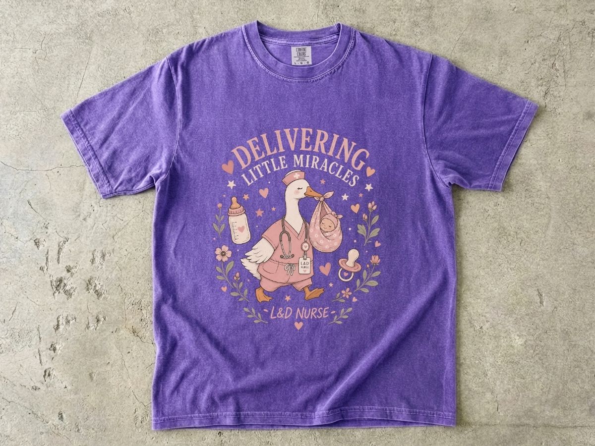 Delivering Miracle Duck Nurse T-Shirt – New Mom & Labor Delivery Nurse Gift