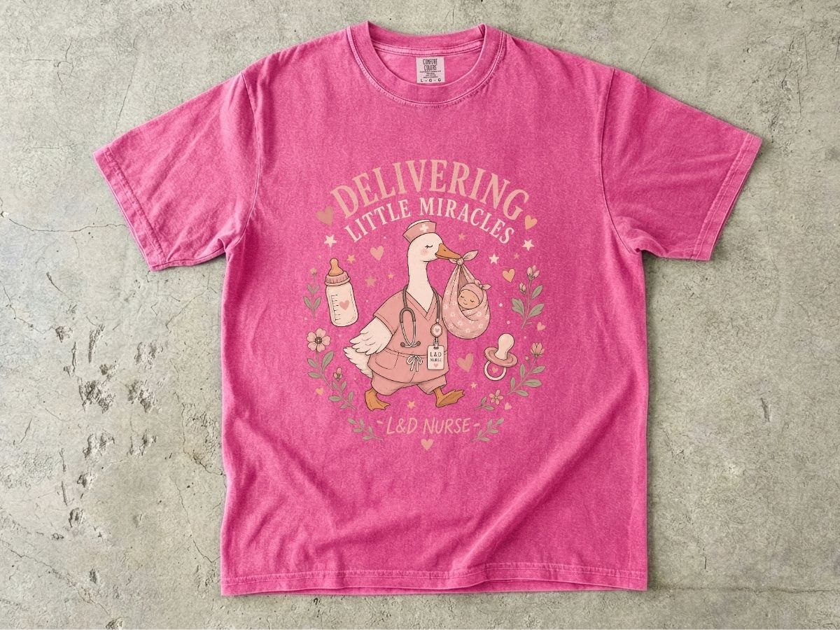 Delivering Miracle Duck Nurse T-Shirt – New Mom & Labor Delivery Nurse Gift